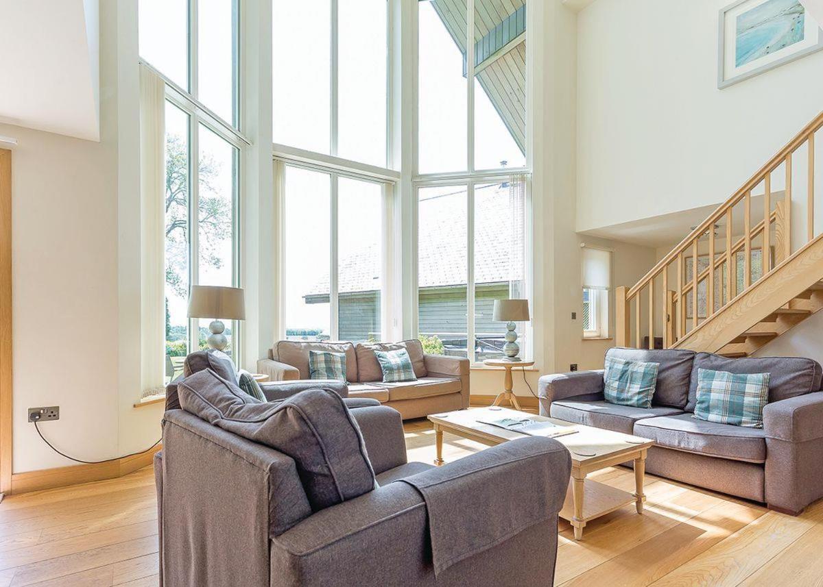 צ'ארד Swandown Lodges מראה חיצוני תמונה