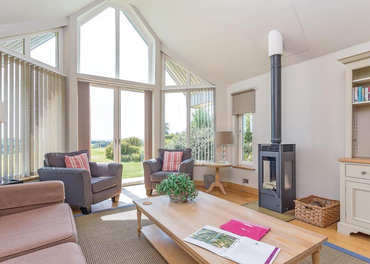 צ'ארד Swandown Lodges מראה חיצוני תמונה