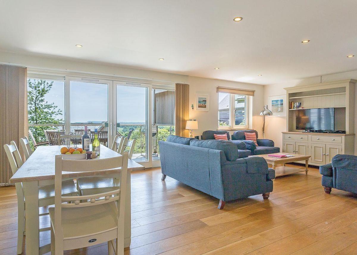 צ'ארד Swandown Lodges מראה חיצוני תמונה
