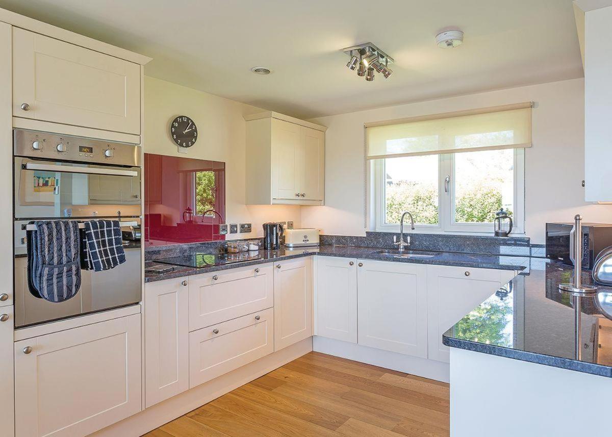 צ'ארד Swandown Lodges מראה חיצוני תמונה