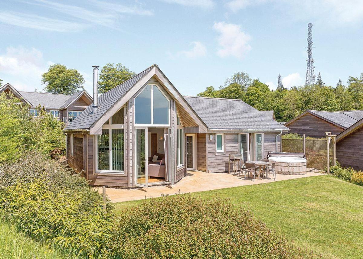 צ'ארד Swandown Lodges מראה חיצוני תמונה