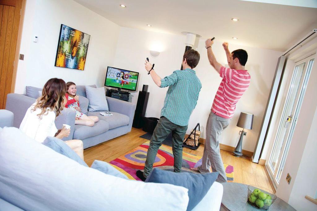 צ'ארד Swandown Lodges מראה חיצוני תמונה